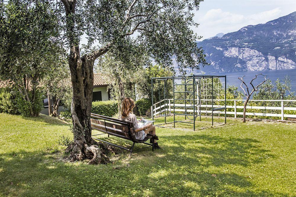 Residence Parco Lago Di Garda Malcesine Exterior foto