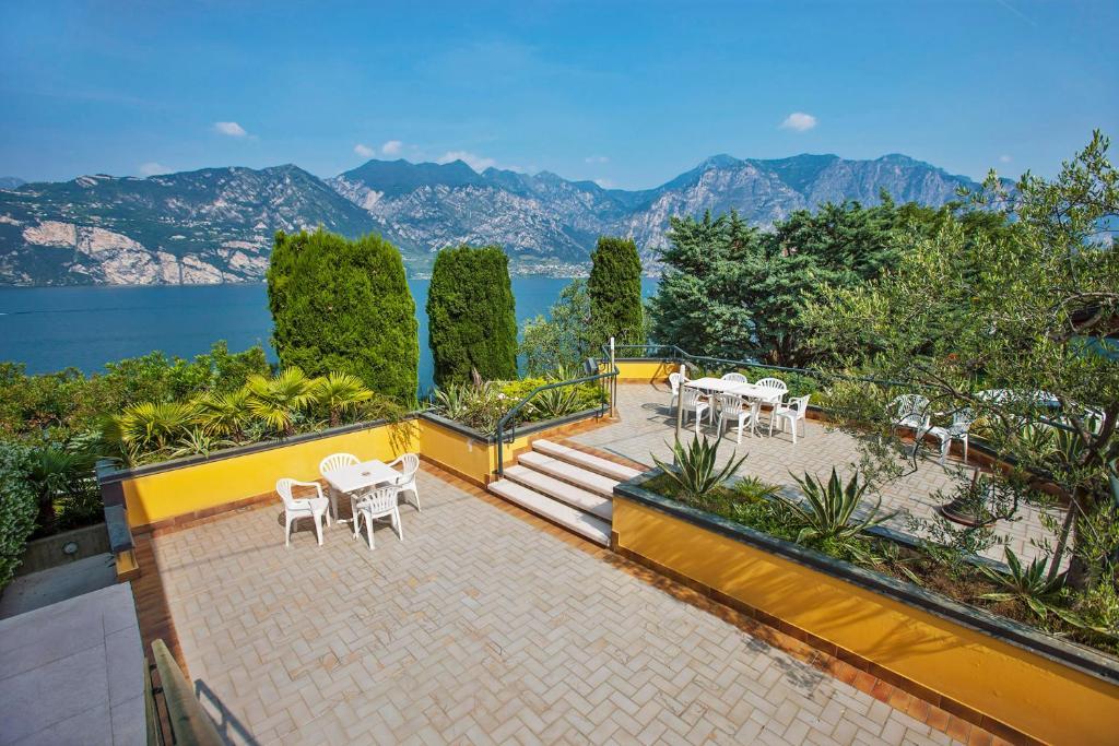 Residence Parco Lago Di Garda Malcesine Exterior foto