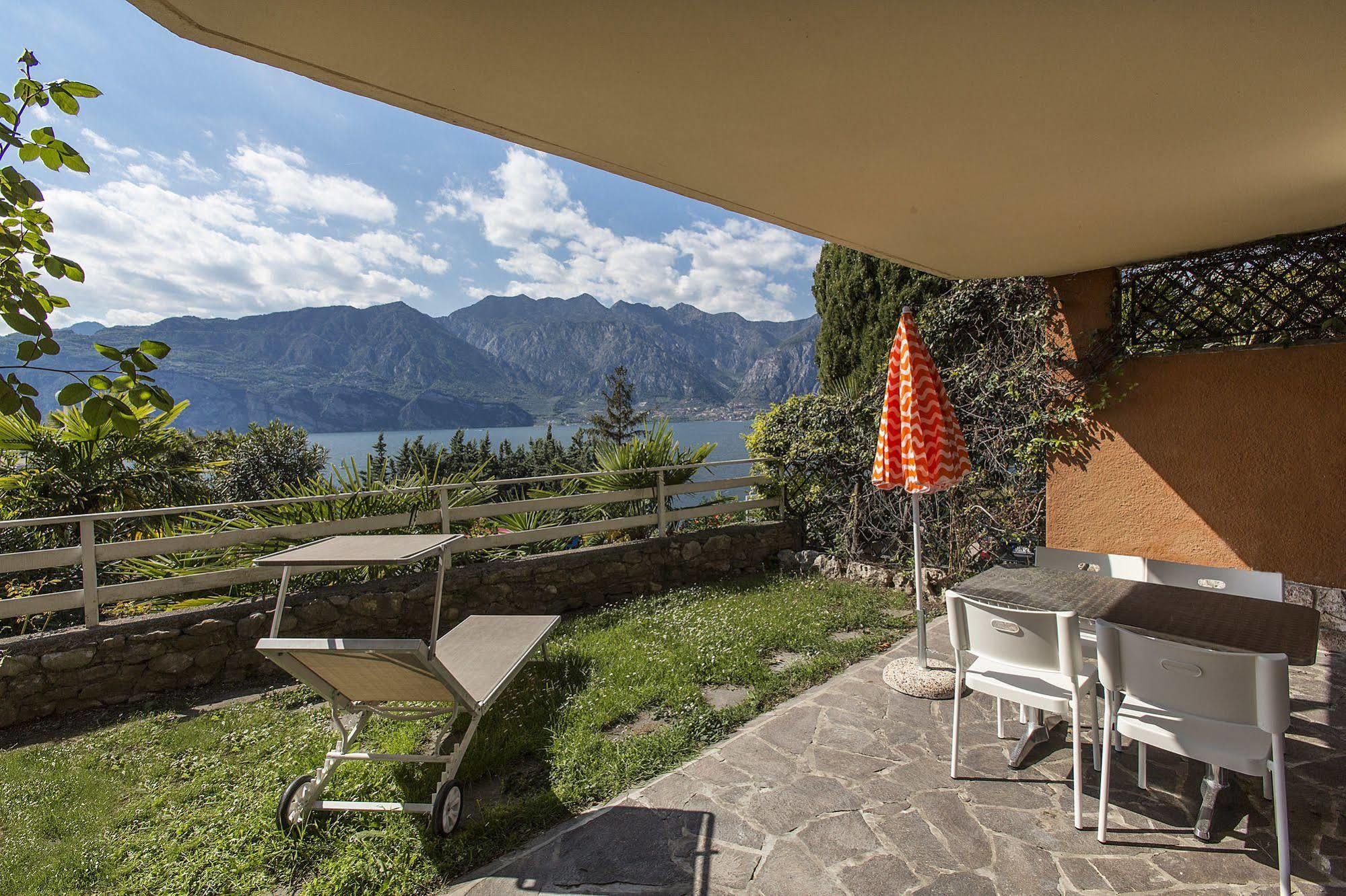 Residence Parco Lago Di Garda Malcesine Exterior foto